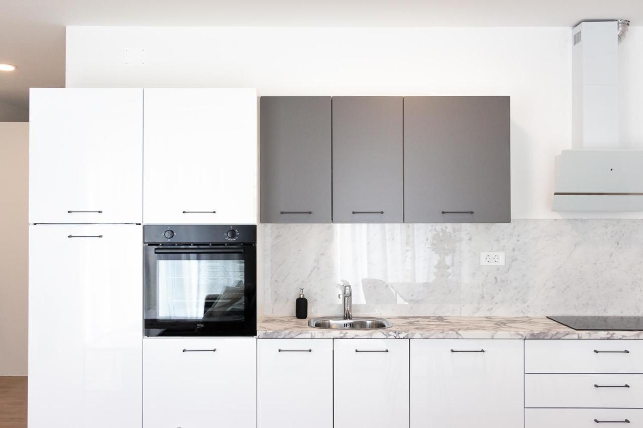 Hisa Bianca Apartments Копер Экстерьер фото